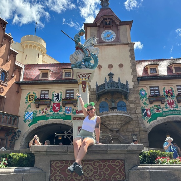 Meet your Posher, Ashleigh - Picture 6 of 7